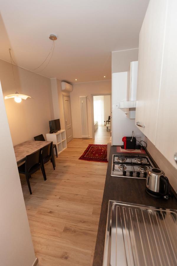 Rossini15 - Garage Privato Appartement Alba  Buitenkant foto